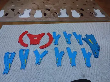 프라레일 레일 부품 빨간색과 파랑