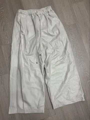 [ 새상품급 ] ebure 라이트 그레이 와이드 팬츠 36