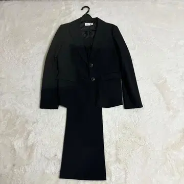 블랙 싱글 버튼 수트