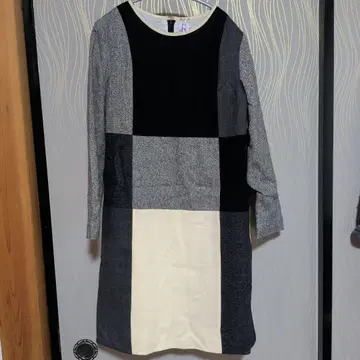 coomb 긴팔 무릎 기장 원피스