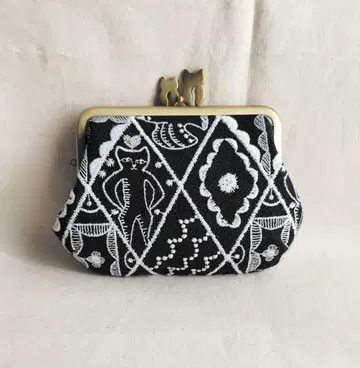 미나 페르호넨 심포니 모자 가마구치 (고양이) 지갑