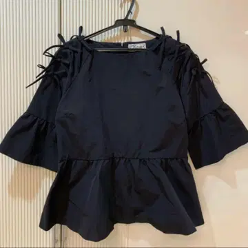 아나나스 블라우스