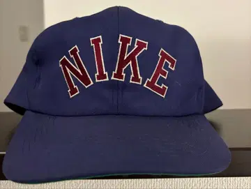 NIKE 네이비 캡 스냅백 은색 택 레어