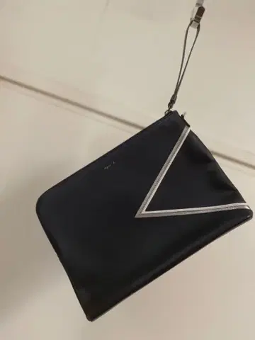 아네스베 클러치백 숄더백