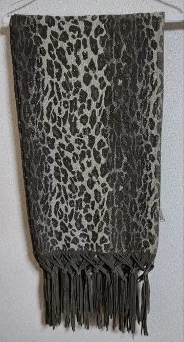 히로코코시노 트렁크 대형 스톨 레오파드 무늬 비즈 포함