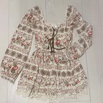 LIZ LISA 니트 꽃무늬 상의 원피스