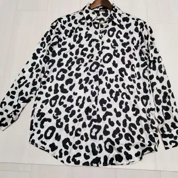 ZARA 달마시안 패턴 새틴풍 폴리에스테르 셔츠 XS