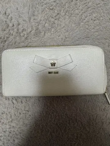 MARY QUANT 장지갑