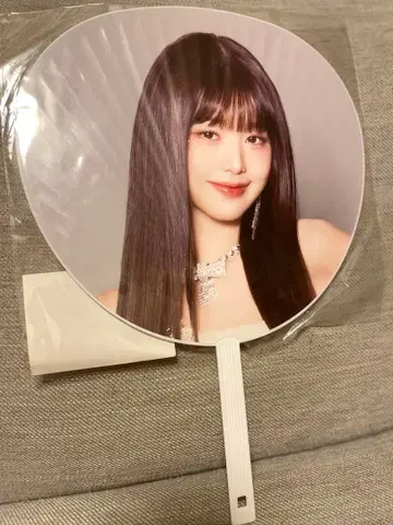 IVE Wonyoung 부채