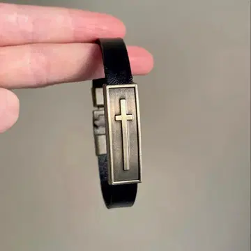 블랙 가죽 십자가 디자인 팔찌