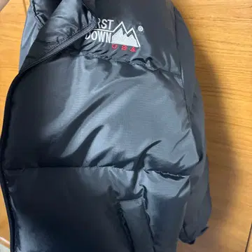 퍼스트 다운 블랙 L 사이즈