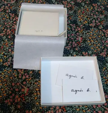 agnes b. VOYAGE YAW01-01 지갑 이단 접이식