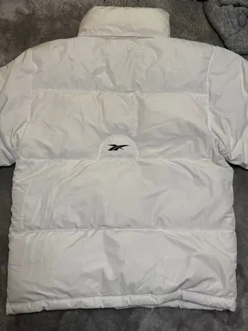 레어 Reebok 눕시 다운 자켓 S 화이트