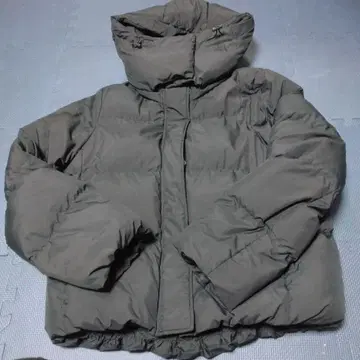 GU 다운 자켓 후드 부착 블랙 M 사이즈