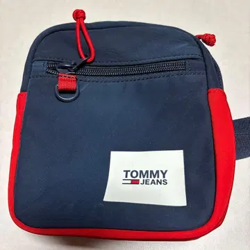 TOMMY JEANS 네이비/레드 숄더백 사코슈