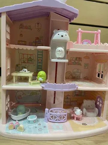 스미코구라시 3층 인형의 집