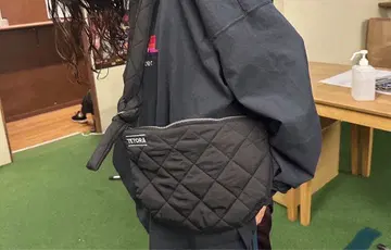 TETORA TETORA 자수 퀼팅 숄더