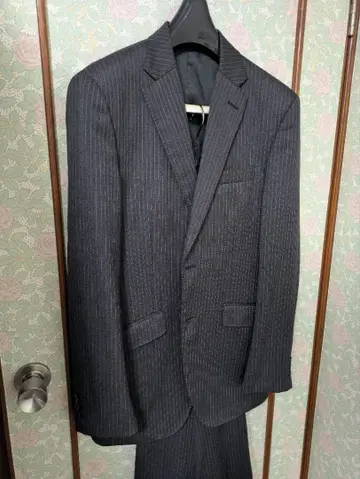 무인양품 다크 그레이 스트라이프 비즈니스 정장 L 사이즈