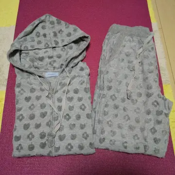 츠모리치사토 룸 파자마 맨투맨