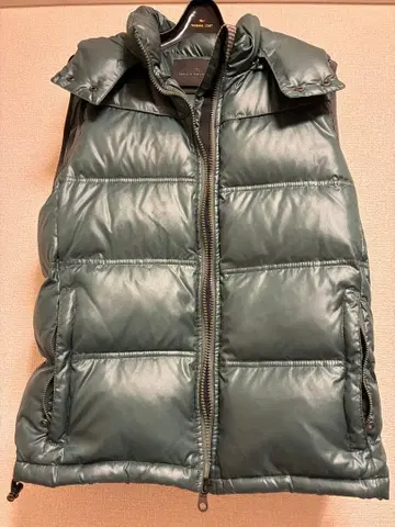 Men's melrose 후드 부착 다운 베스트 다크 그린