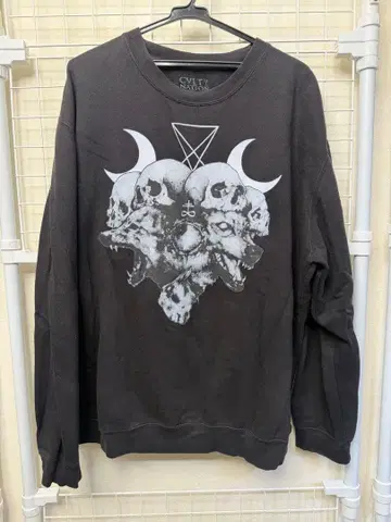 CVLT NATION 맨투맨