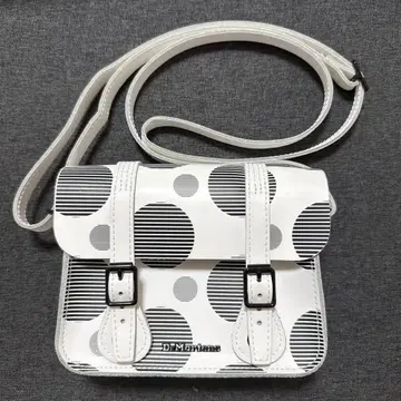 D'Martens 도트 무늬 숄더백