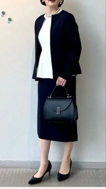 데미룩스 빔즈 스테디셀러 페플럼 자켓 셋업