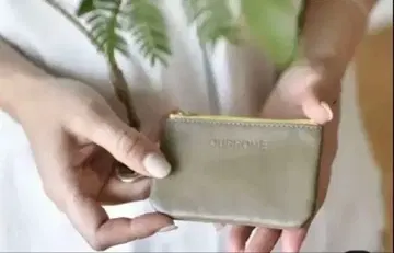 아워홈 가죽 미니 파우치 그레이