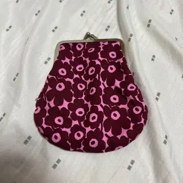 마리메꼬 가마구치 파우치