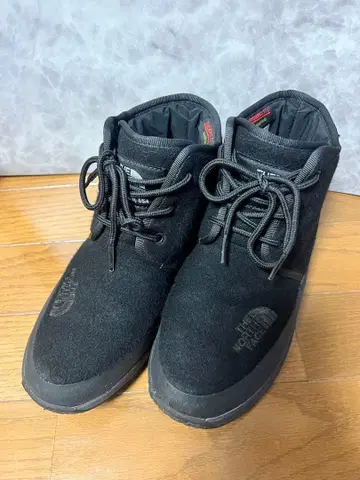 THE NORTH FACE 블랙 하이컷 신발