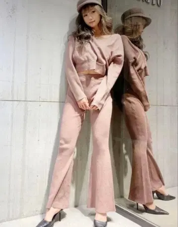 [ 가격 인하 중 ] 선착순 GYDA 상의 플레어 팬츠 셋업