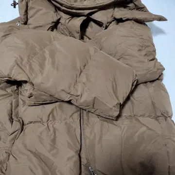 다운 자켓 카멜