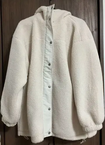 아이보리 후드 부착 보아 블루종