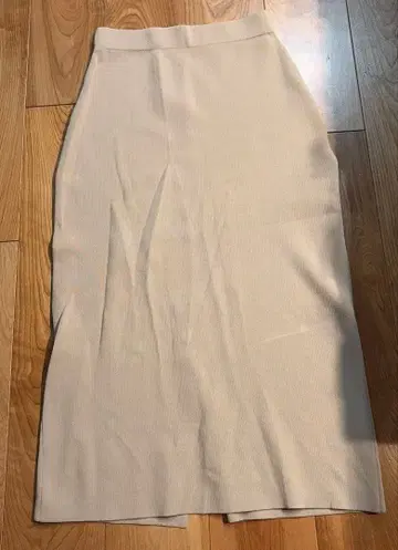 uncrave 앙크레이브 스커트 니트