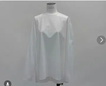 LOHEN 화이트 커브 슬리브 롱 T셔츠