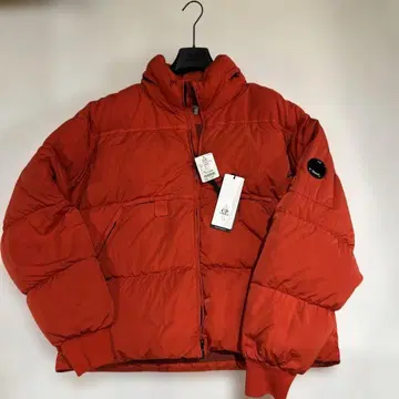 C.P. Company 오렌지 다운 자켓