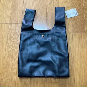 ear PAPILLONNER 블랙 핸드백 소가죽 미사용품