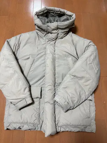 작년 구매 빔즈 B:MING 베이지 다운 M