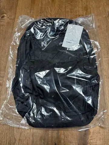 골드윈 뉴트럴웍스 컴팩트 백팩 블랙