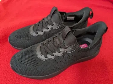 경량 메쉬 스니커즈 블랙