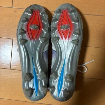 미즈노 알파 26.5