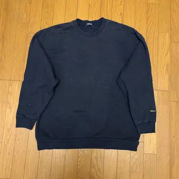 노티카 맨투맨 네이비