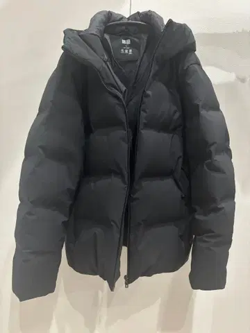 유니클로 심리스 다운 파카 XL