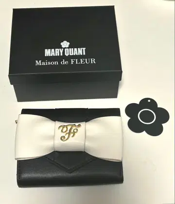 MARY QUANT Maison de FLEUR 3단 폴더형 지갑