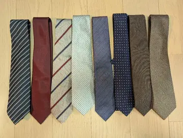 넥타이 8개 묶음 판매 HUGO BOSS 외