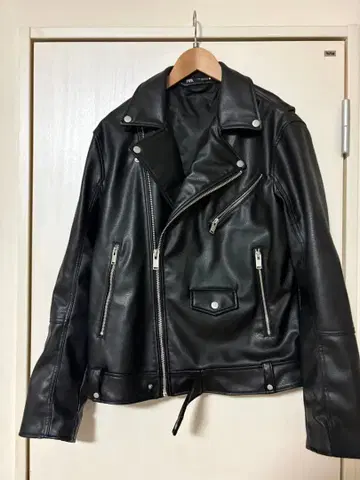 ZARA 24FW 인조 가죽 라이더 자켓 8491/500