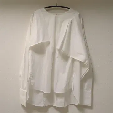 [ 미사용 새상품 ] 엘렌딕 화이트 긴팔 셔츠