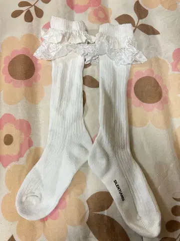 silent and 양말 화이트 레이스