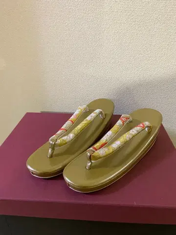 미사용 후리소데용 조리 골드 성인식 결혼식 졸업식 하카마