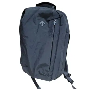 거의 미사용 데상트 얼터레인 에어로스트림 백팩 25L